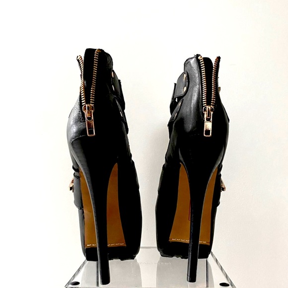 Zigi Girl Sylvia Booties - Picture 5 of 6